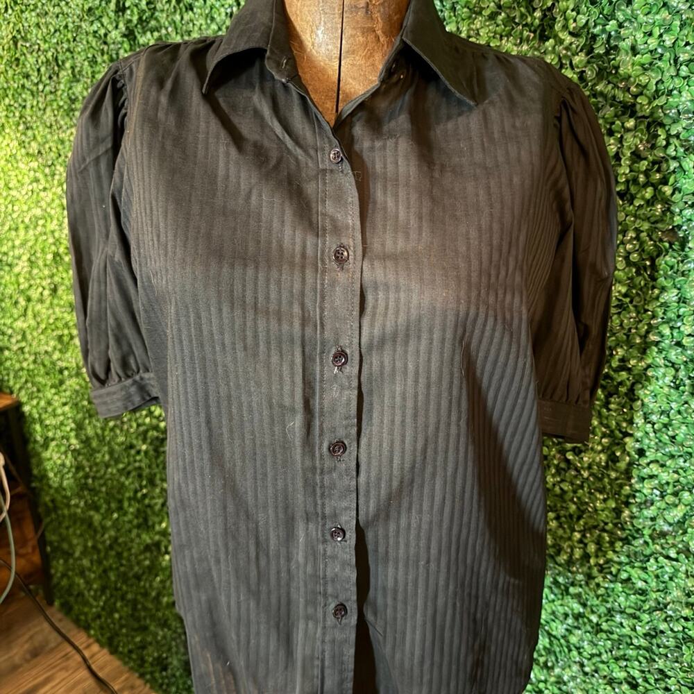 Vintage JH Petites Black Blouse Size 8 Short Sleeve Button Up Top